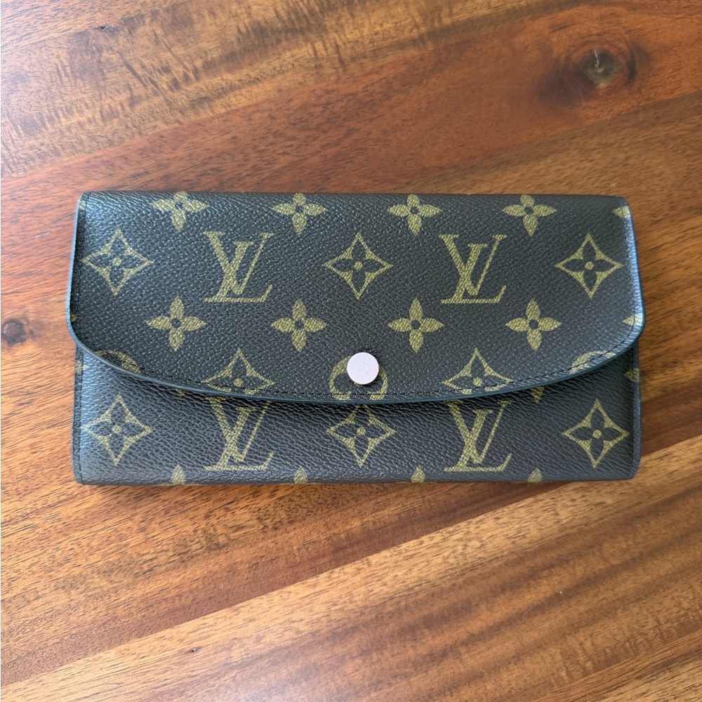 Louis Vuitton Green and Gold Monogram Wallet